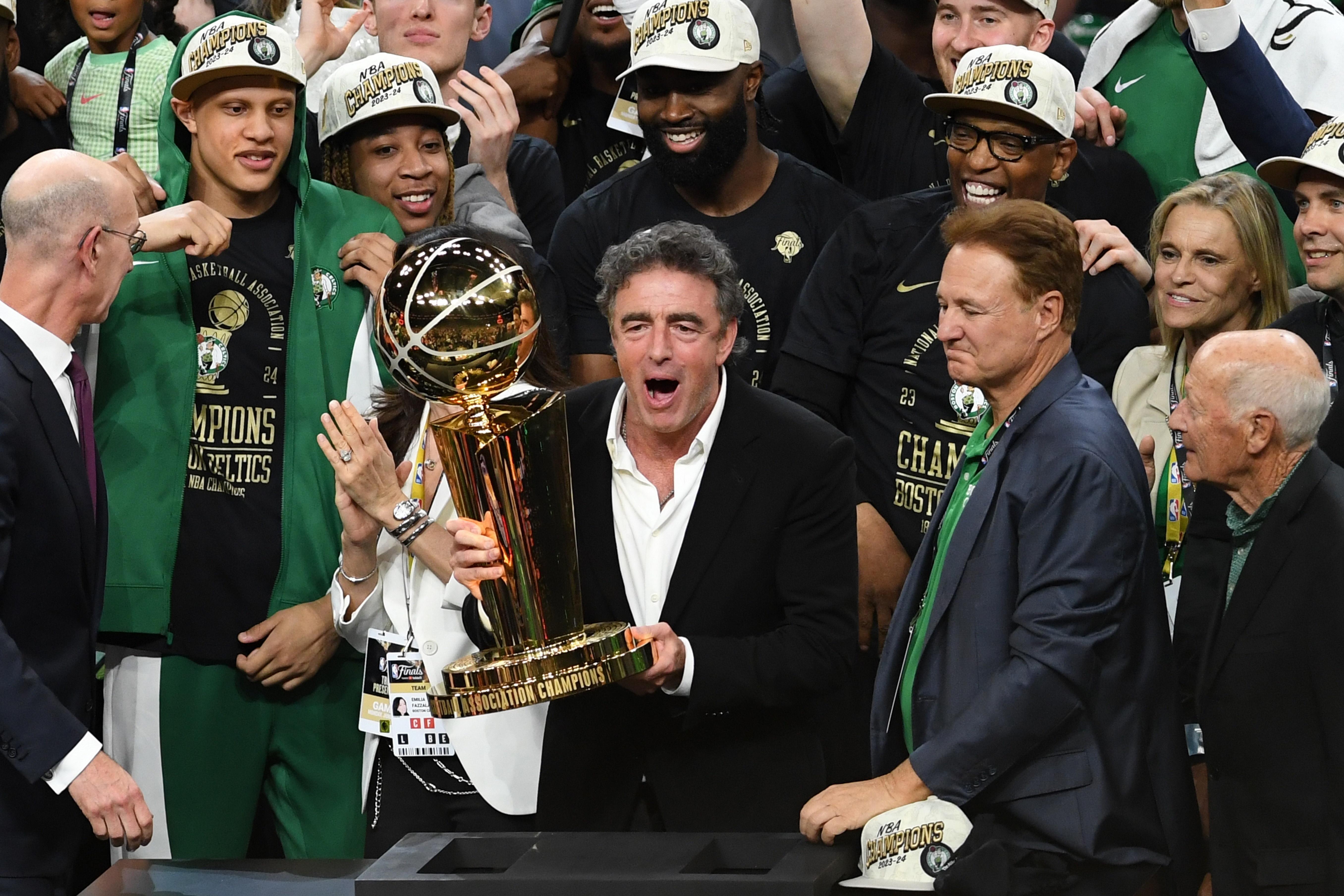 开云-杰弗森：新劳资协议削弱了优秀老板的价值 让很多老板想出售球队