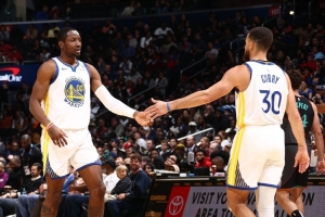 开云-库里：库明加突破时是个大杀器 我们需要为他吸引防守