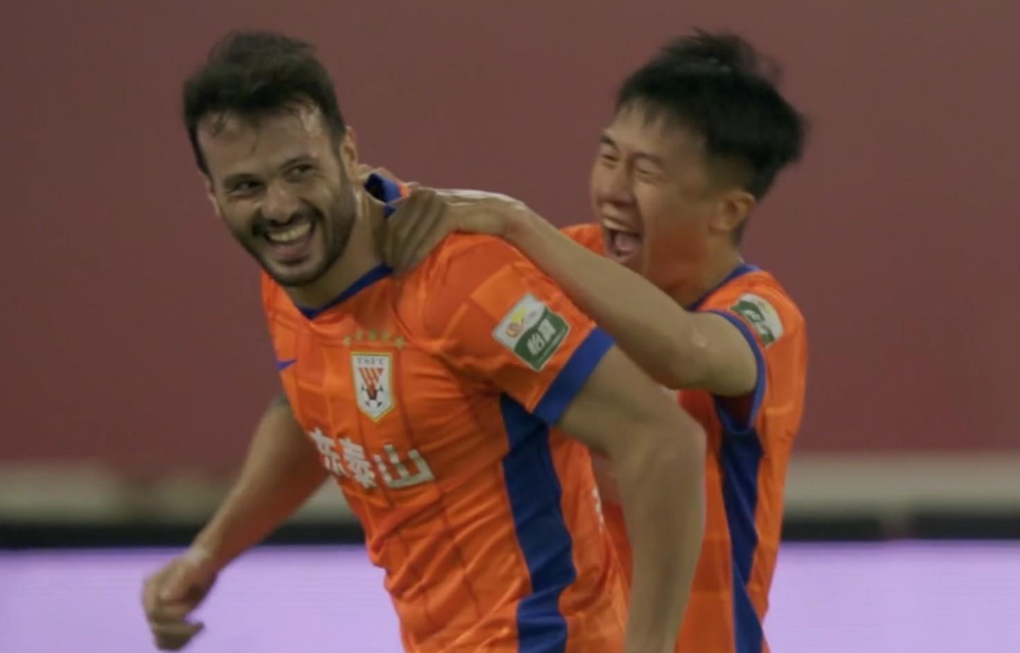 开云入口-瓦科：很开心暂时排在射手榜首位，但最重要的是球队取胜