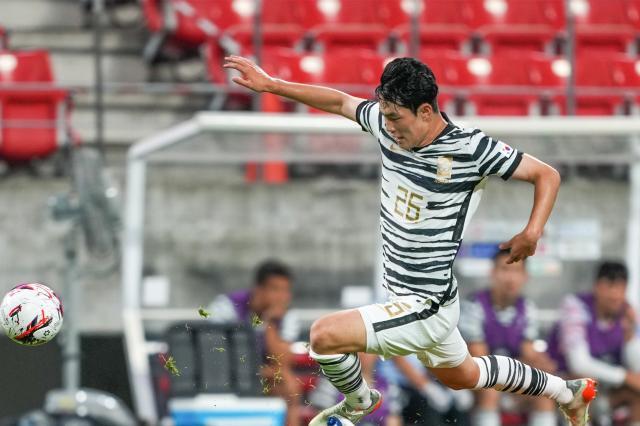 开云官网-【东亚杯】洪喆传射姜成进2球 韩国3比0胜中国香港